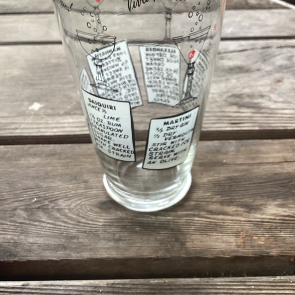 MCM Vintage Cocktail Shaker with lid - Picture 2 of 4